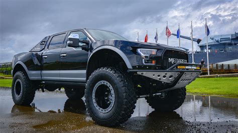 The MegaRexx MegaRaptor only needs a little bit of lift to fit 46-inch Michelin military tires!
