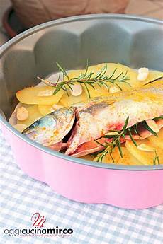 come cucinare spigola al forno spigola al forno con odori mandorle e patate oggi come cucinare spigola al forno spigola al forno con odori mandorle e patate oggi