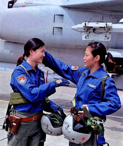 空军招收第十批女飞行学员 盘点世界各国女飞行员(组图)-搜狐滚动