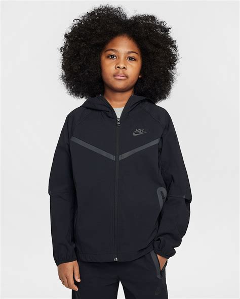 Nike Tech Older Kids' (Boys') Woven Jacket. Nike HR