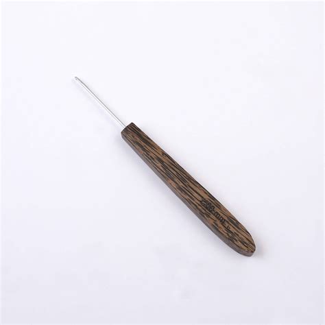 Aluminium Crochet Hook with Palm Wood Handle by Hobby Store – Magic Needles