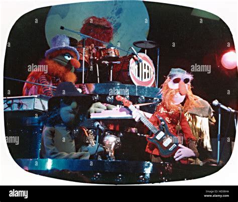 MUPPET SHOW, Dr.Teeth & the Electric Mayhem, (Dr. Teeth on keyboards ...