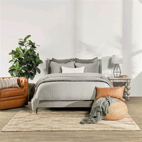 Tustin Rug, Ivory/Natural – High Fashion Home