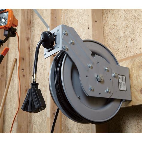 Power Extension Cord Retractable Reel Australian 15m 240v