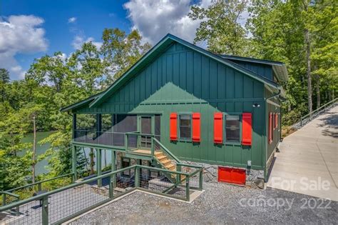 With Waterfront - Homes for Sale in Mill Spring, NC | realtor.com®