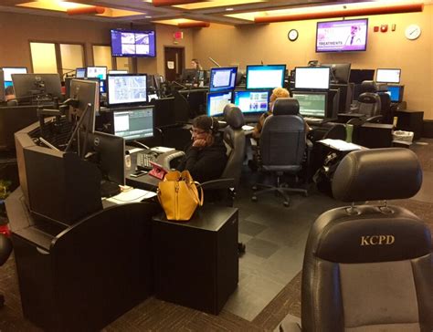 Missouri 911 dispatchers can now qualify as first responders. Here's ...