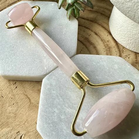 Crystal Divine Rose Quartz Face Massage Roller Crystal Face Roller For ...