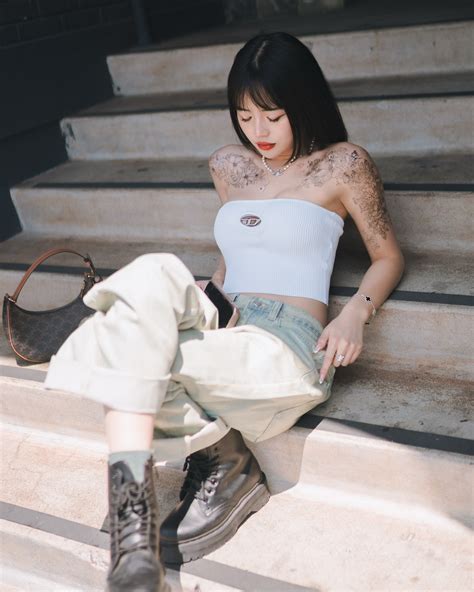 anna mei 🖤 (@er0mei) • Instagram photos and videos