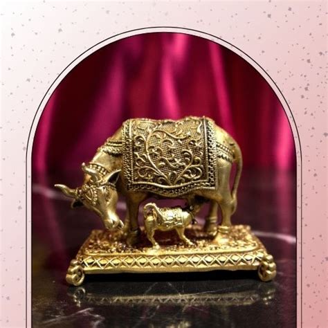 Figurines – ANTIQAR