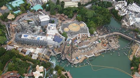 Jurassic World VelociCoaster: Baustellenfotos der Achterbahn