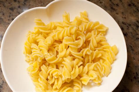 Plate of cooked spiral pasta - Daily Laboratories