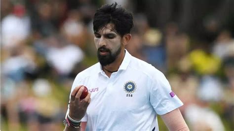 6 Indian Pacers To Take 400 Wickets In International Cricket Across All ...