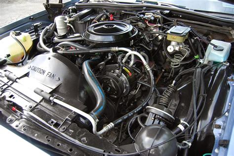 Chevy 305 Engine