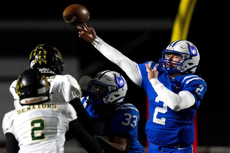 Moeller football advances to DI state semifinals; defeats Lakota West
