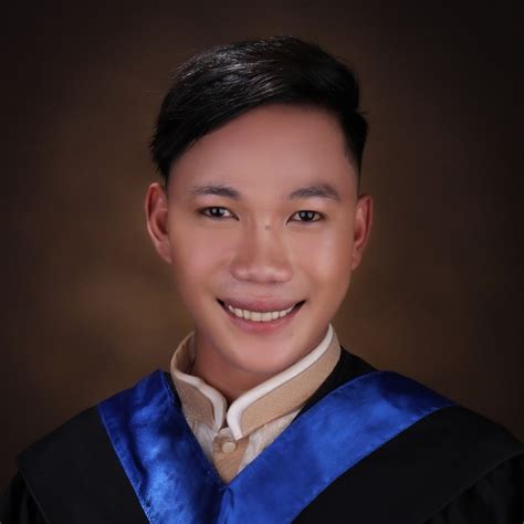 Reynard - Tagalog teacher - ₹855/h