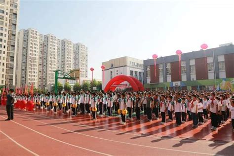 再添新血！唐山实验中等专业学校2000多名新生陆续报到_唐山职业教育网