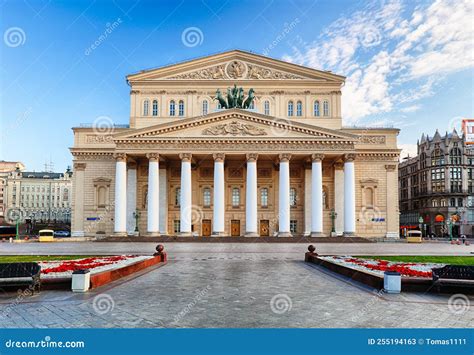 Moscow - Bolshoi Theater at Summer Day Stock Image - Image of flower ...