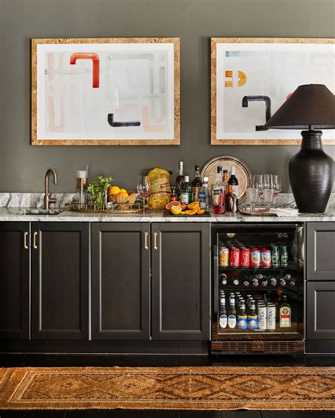 39 Stylish Wet Bar Ideas That Make Serving Drinks a Delight