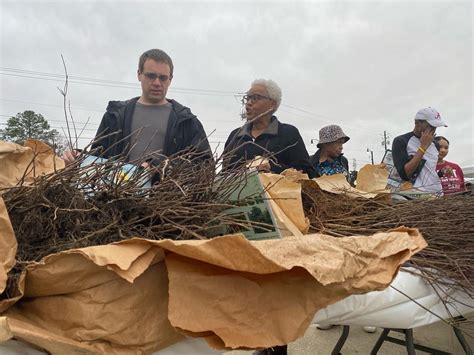 Kelvin Reynolds | The Velvet Spoon hosted a ribbon cutting ceremony ...