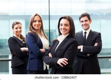 Business People Smiling 的图像结果