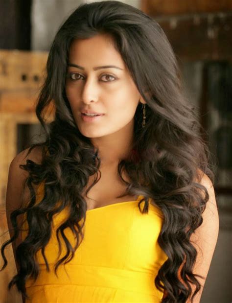 Nidhi Subbaiah Profile, Affairs, Contacts, Boyfriend, Gallery, News, Hd ...
