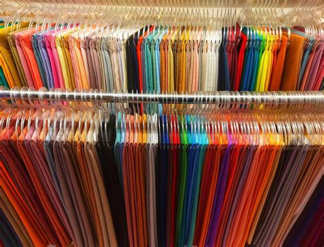 Cloth Shop System Background Image 的图像结果