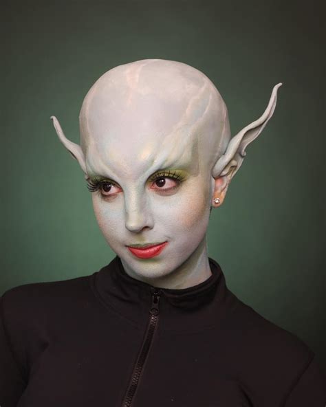 Makeup Artistry Programs - Make-up Designory (MUD) Makeup Schools