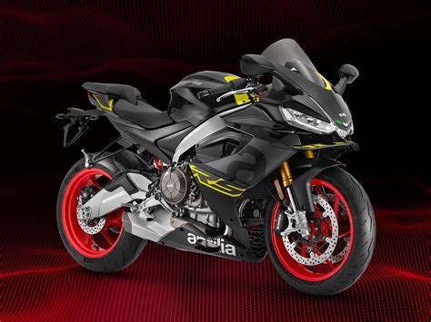New 2026 Aprilia RS 660 Venom Yellow | Motorcycles in Westerlo, NY, and Cairo, NY