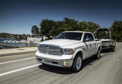 2015 Dodge Ram 1500 Laramie Longhorn EcoDiesel - HD Pictures @ carsinvasion.com