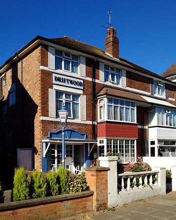 DRIFTWOOD HOTEL (Skegness) - Guesthouse Reviews, Photos, Rate ...