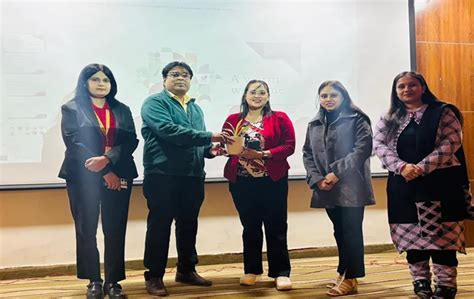 Glimpse of IIIC (T&P Dept) Best Placement Colleges in Noida | 100% ...