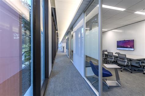 Rice University Cambridge Office Building and Garage - JE Dunn Construction