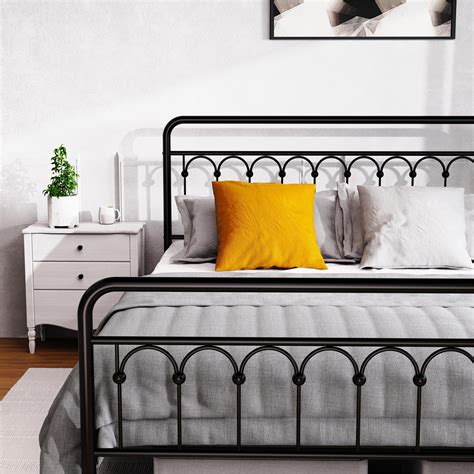 Snapklik.com : Dolonm Vintage Queen Metal Bed Frame