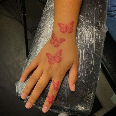 24 Hand Tattoos for Everybody in 2021 - Page 4 of 5 - Small Tattoos & Ideas