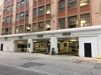 600 E Street NW Parking Garage - ParkChirp - 600 E St NW, Washington ...