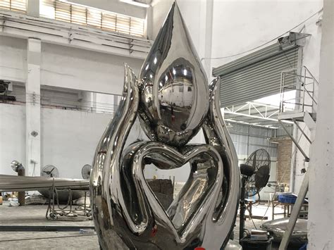 不锈钢水滴雕塑_无锡格物景观雕塑工程有限公司