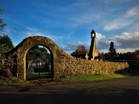 OLD LOGIE KIRK AND GRAVEYARD (2025) All You Need to Know BEFORE You Go ...