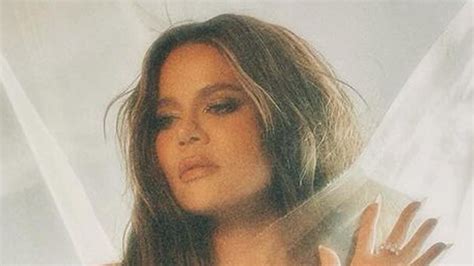 Khloe Kardashian files trademark for 'XO Khloe' to sell candles, perfumes, body wash and more ...
