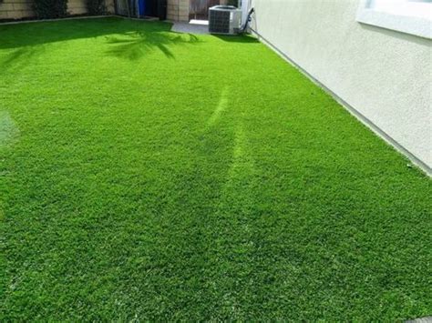 Artificial Grass - Artificial Grass Turf . Trader - Wholesaler ...