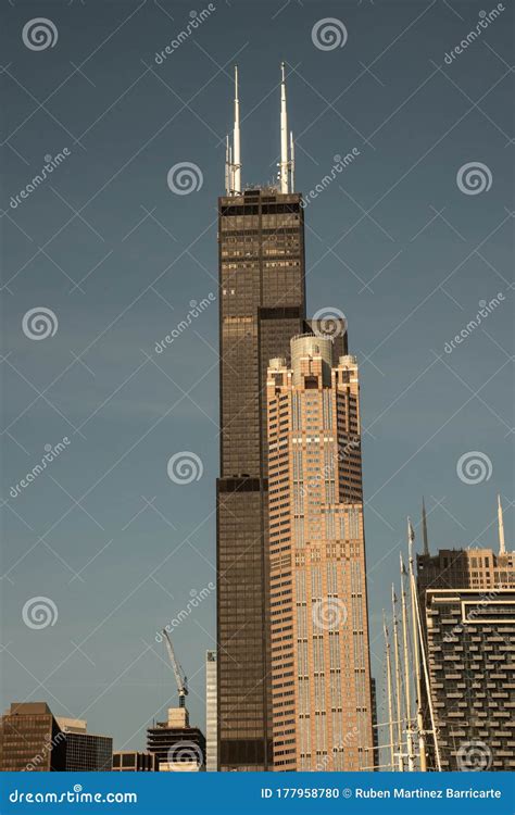 Willis Tower Behind the 311 South Wacker Drive Editorial Image - Image ...