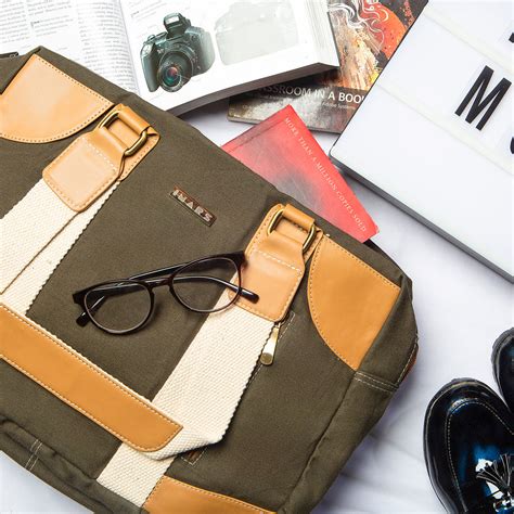 Weekender Bags: Travel essential Weekender bags for Women at IMARS Fas ...