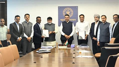 Maharashtra Govt Signs ₹1.14 Lakh Crore MoU For Green Data Centre And ...