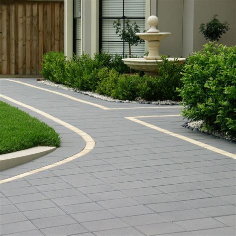 Pavers vs Concrete | Why Choose Pavers Over Concrete