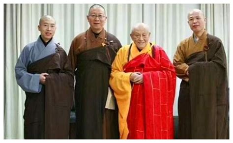 梦参和尚：1931年朝拜九华山，地藏菩萨塔打开，我得见地藏__财经头条