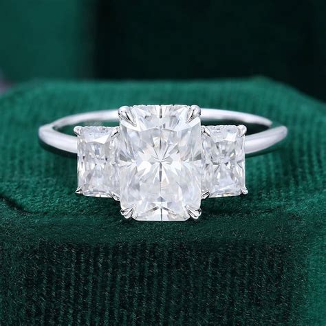 Cow Jewel 2.1 Ct Radiant Cut Excellent Diamond Ring - 14K White Gold ...