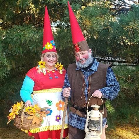Halloween costume Garden Gnomes | Clever halloween costumes, Punny ...