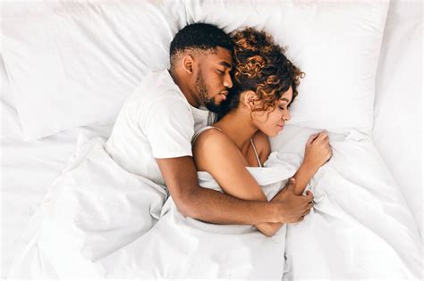 What Your Couple’s Sleeping Position Says About Your Relationship ...