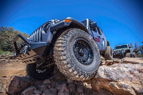 Discover the impressive off-road capabilities of the BFGoodrich Mud-Terrain T/A KM3.