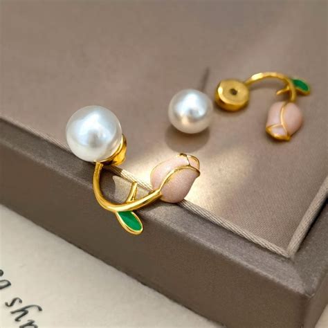 Buy Tulip Pearl Earring Online from Tinyminymo