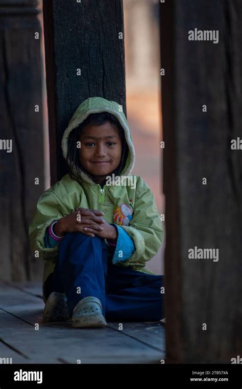 Friendly Local People 的图像结果